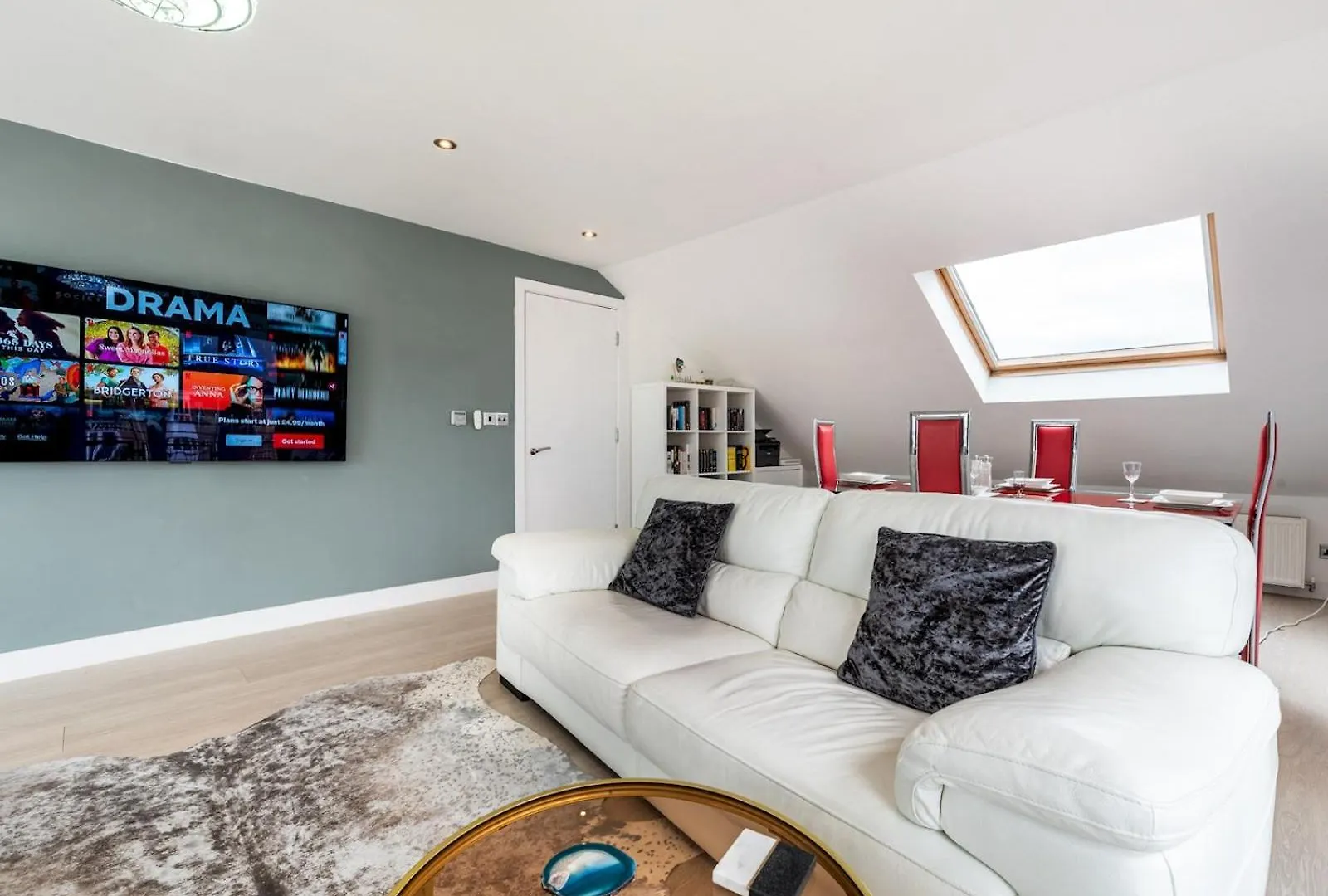 Windrush Court - Stunning Penthouse With River Views Near Erith Stn Pass The Keys