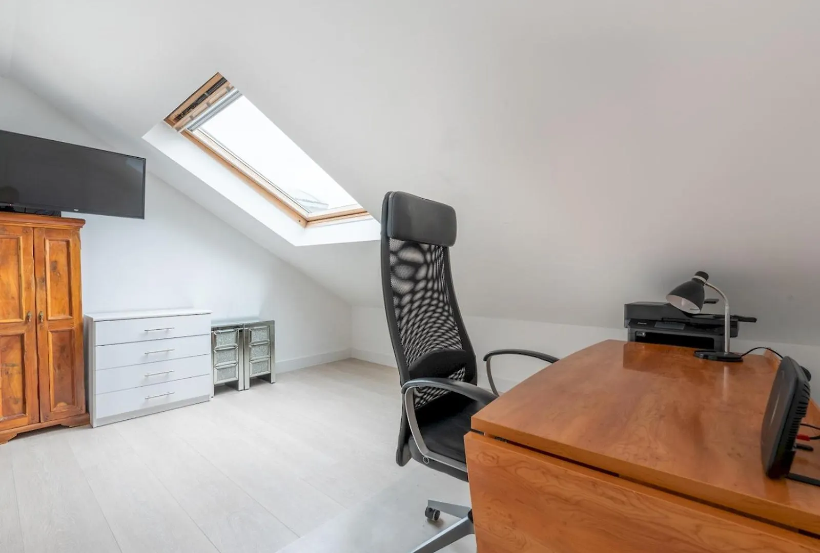 Windrush Court - Stunning Penthouse With River Views Near Erith Stn Pass The Keys United Kingdom